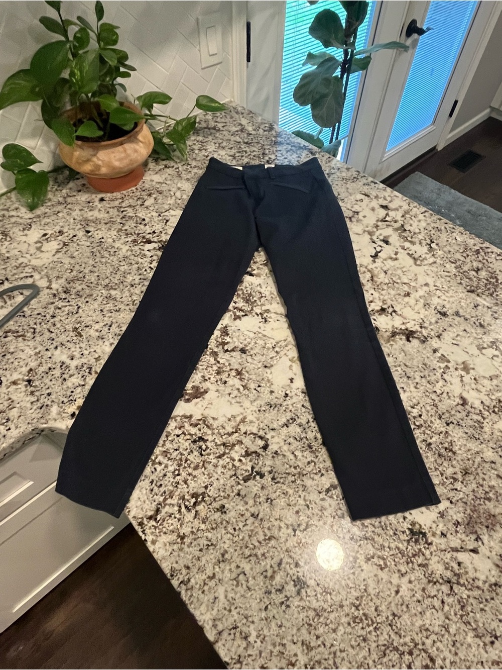 GAP Women’s Skinny Ankle Pants in Dark Navy